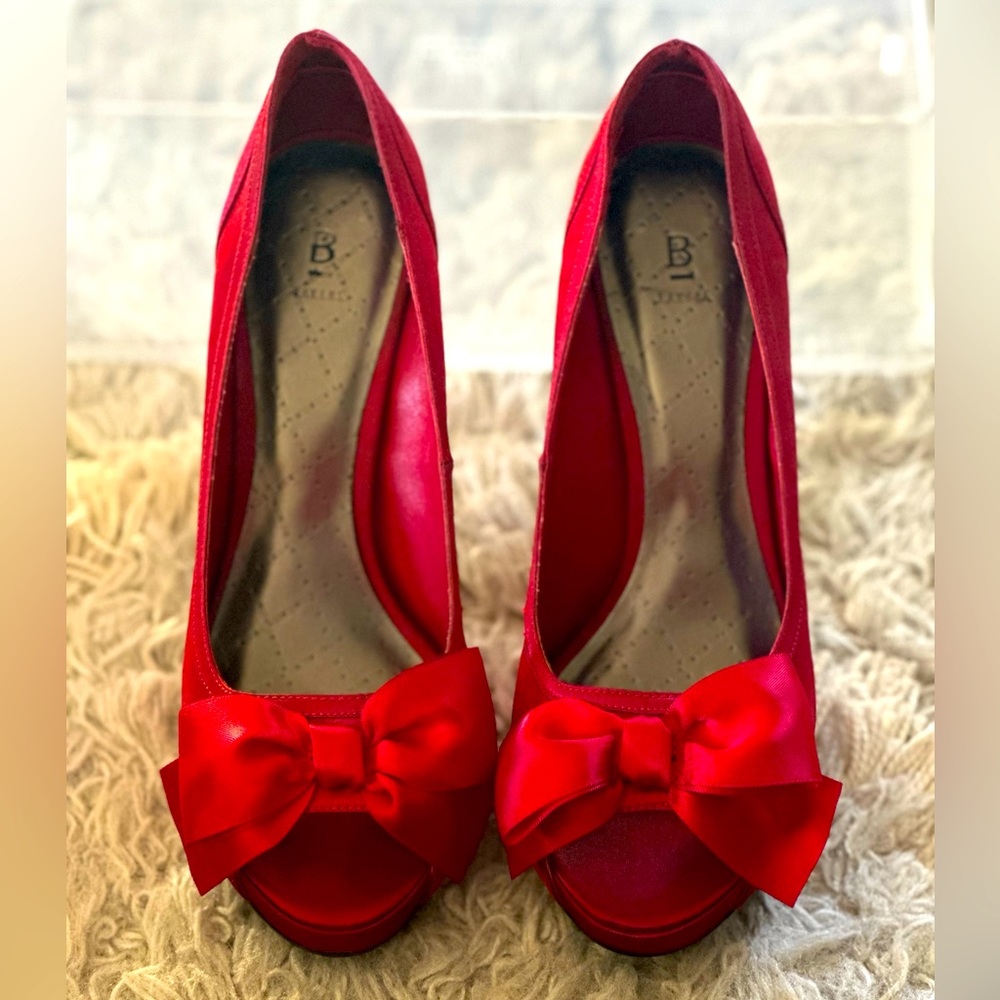 Bakers red bow tie peep toe heel 8 1/2 - 9
